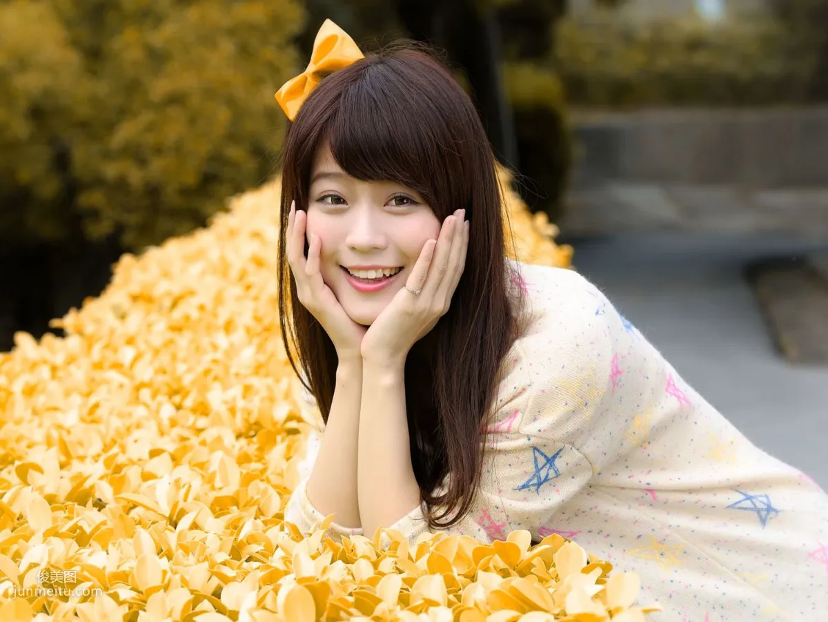 Taiwan Beauty Qiu Yuxuan White, Campus Outdoor Shoot Photo Set photo 22