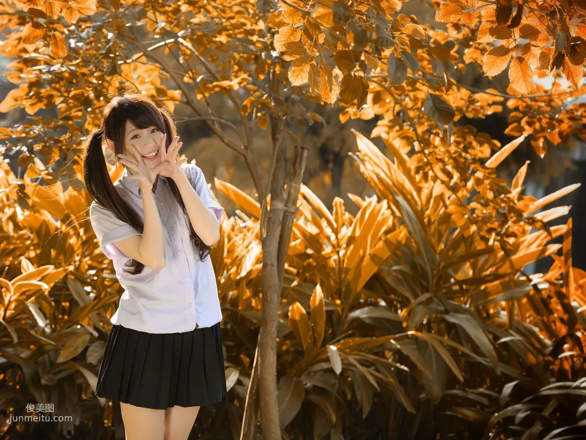 Taiwan Beauty Qiu Yuxuan White, Campus Outdoor Shoot Photo Set photo 4