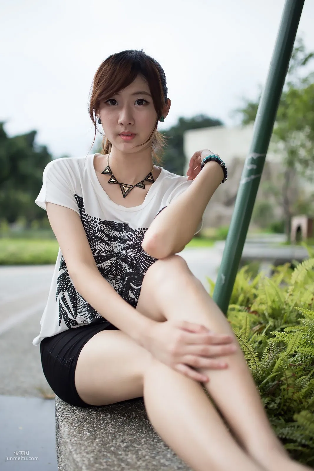 Taiwan Model Queena / Lin Mojing, Park Outdoor Shoot Photo Set photo 29