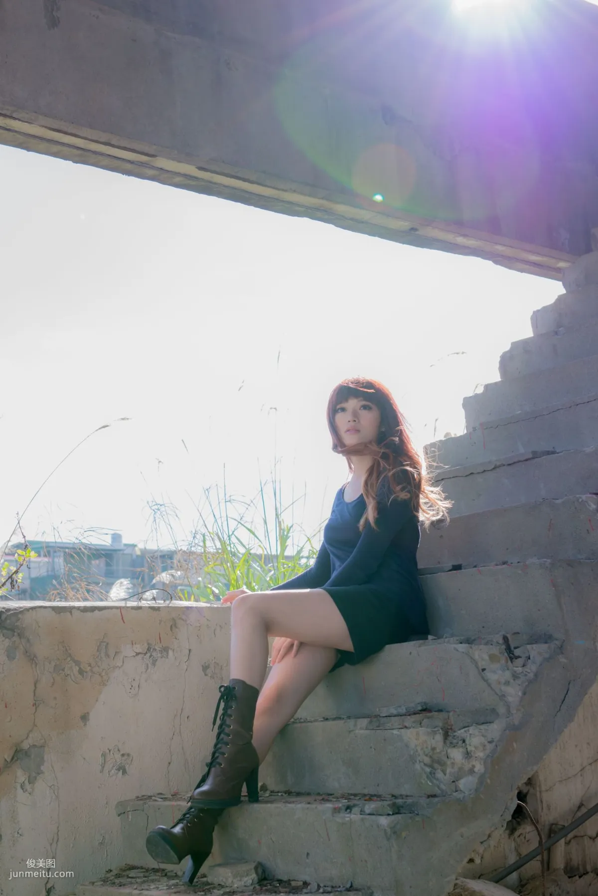 Taiwan Beauty Lin Gangyi Didy, Ruined Station Beautiful Outdoor Shoot, Photo Set photo 14