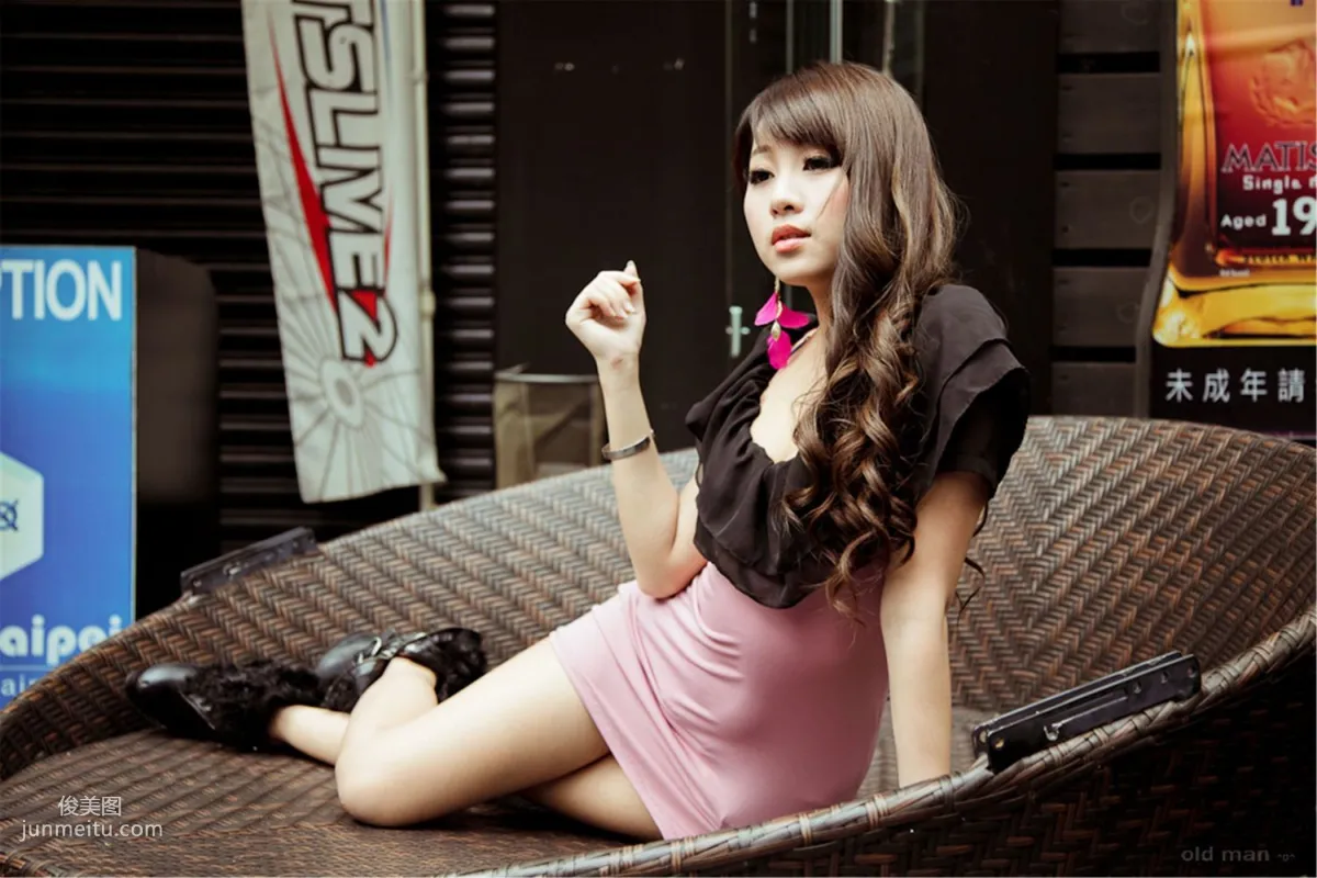 Ivy Chen, Zhongxiao Dunhua Afternoon Street Snap Photo Set photo 21