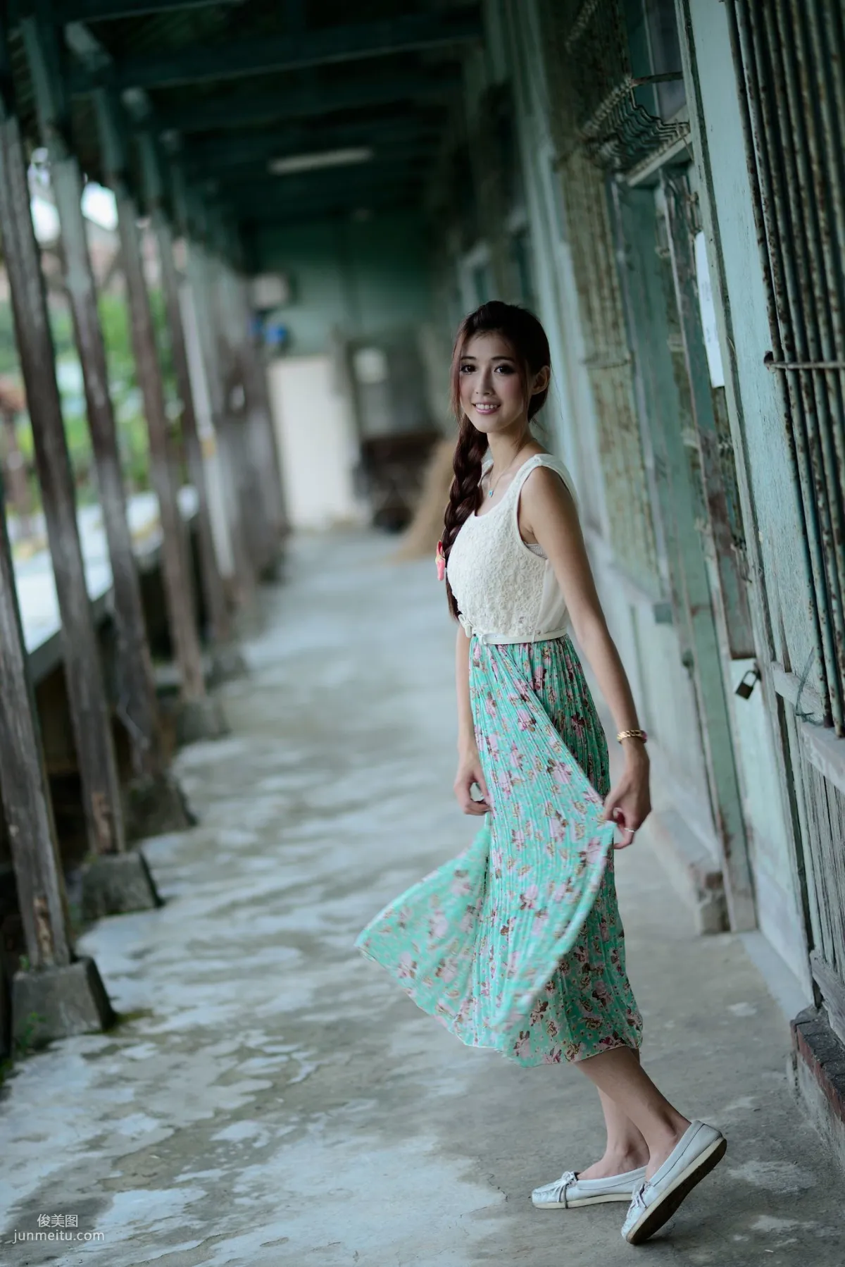 Kila Jingjing / Jin Yunqiao, Fresh and Beautiful Long Dress Outdoor Photo Set photo 4