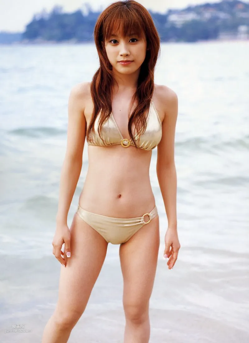 Ai Takahashi 高橋愛《Love Hello》 [PB寫真集] 79