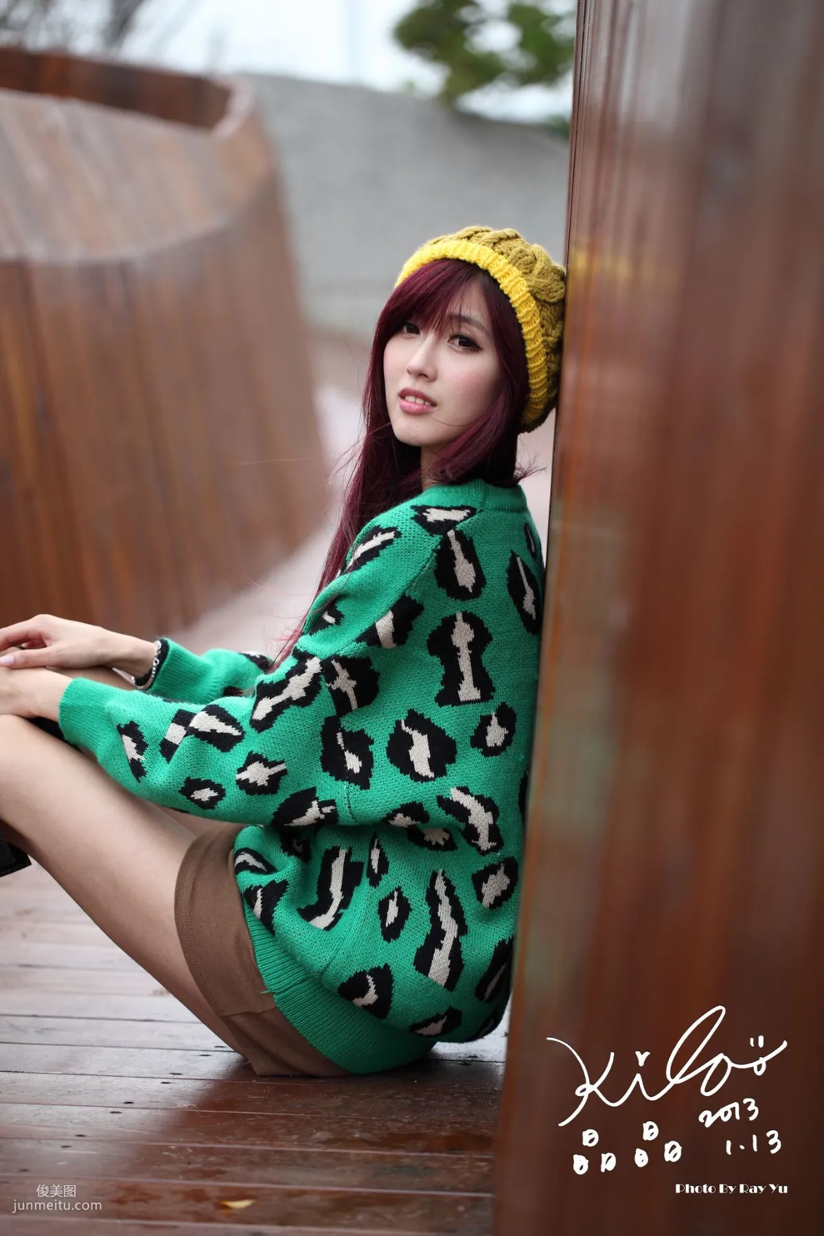 Taiwan Model Liao Tingling/Kila Jingjing, Green Long Coat + Long Boots, Street Snap Photo Set photo 48
