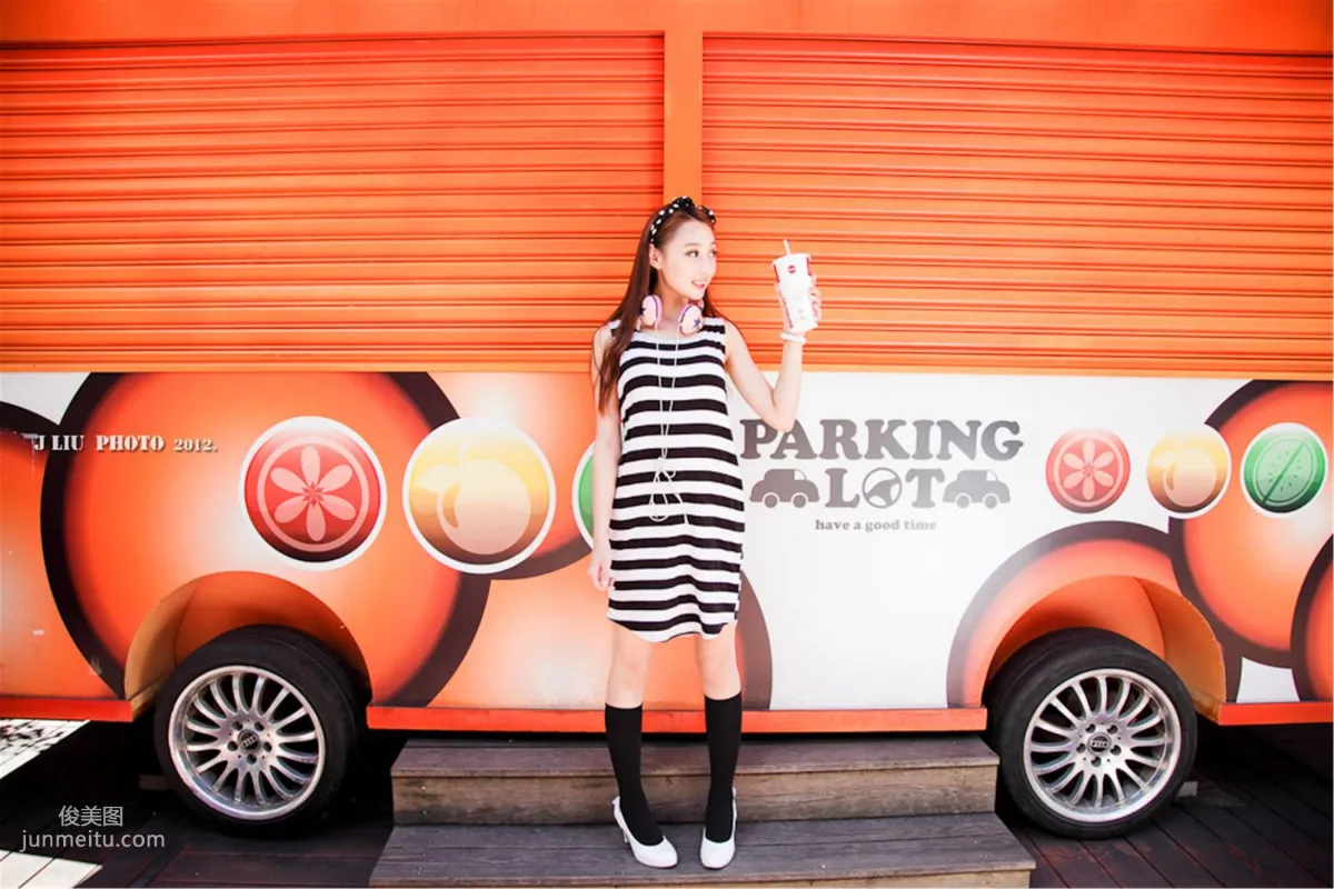 台湾妹子Barbie《西門街拍》写真集6