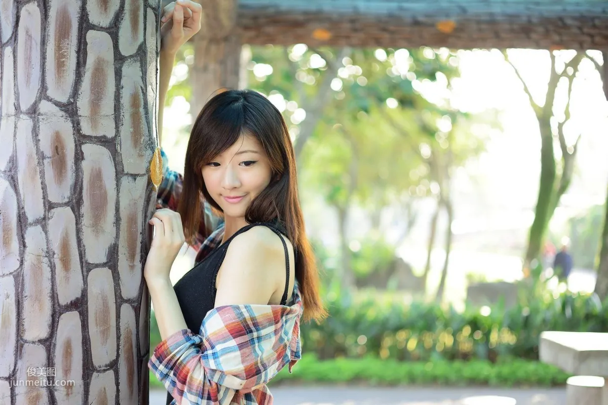 Taiwan Beauty Lin Mojing/Queena 'Junior Schoolmate Era' Photo Set photo 34