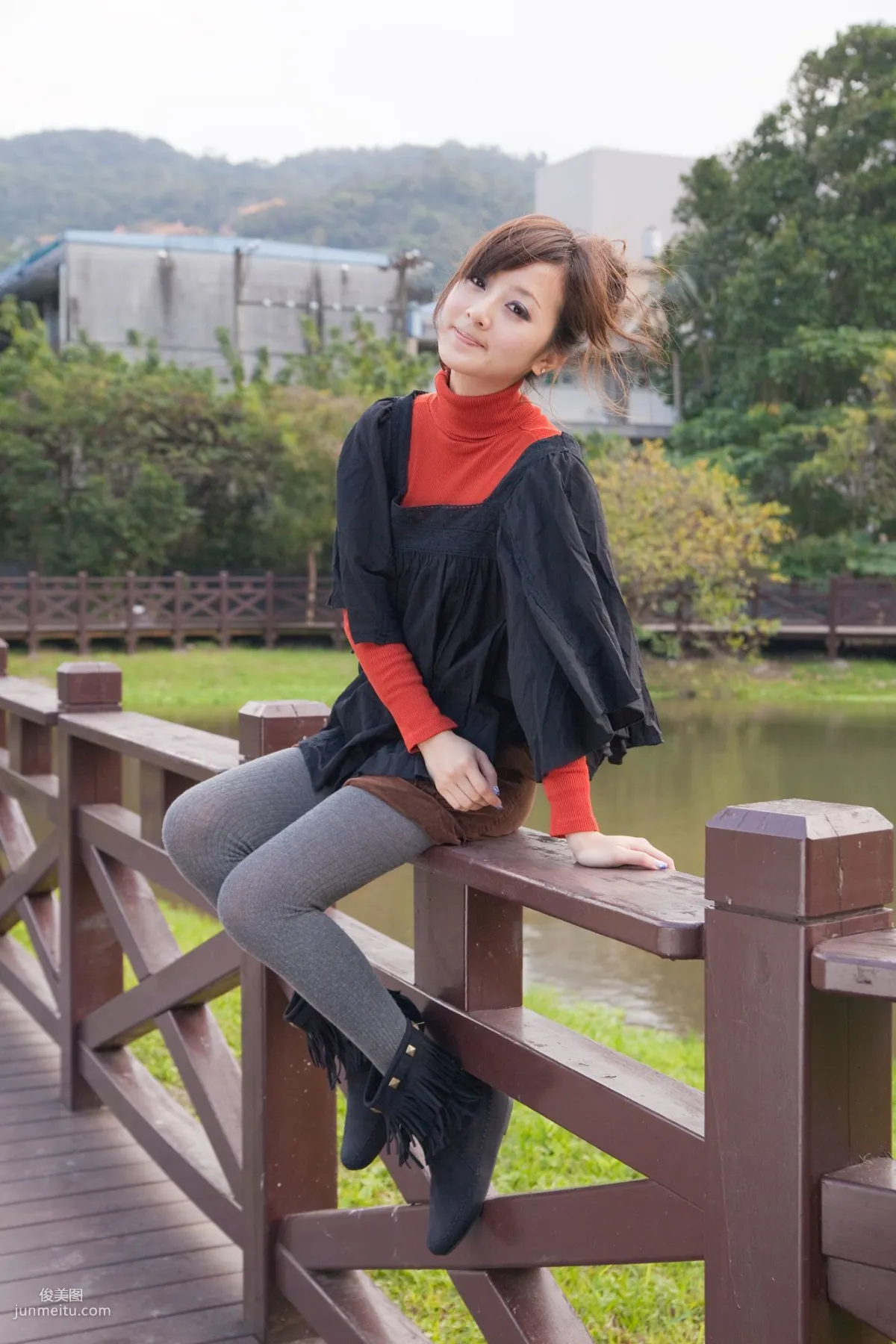 Mikako, Shuangxi Park + Indigenous Park Part I Photo Set photo 33