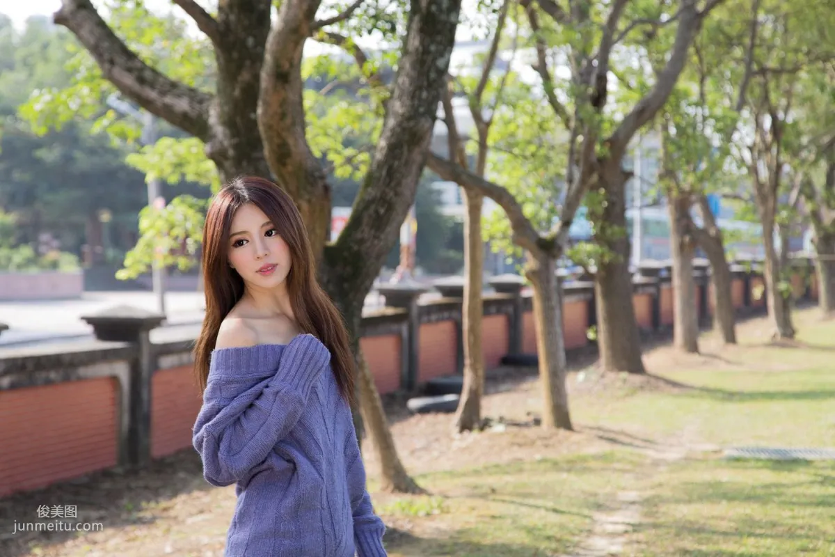 台灣女神張齊郡JULIE《踏青》寫真集 13