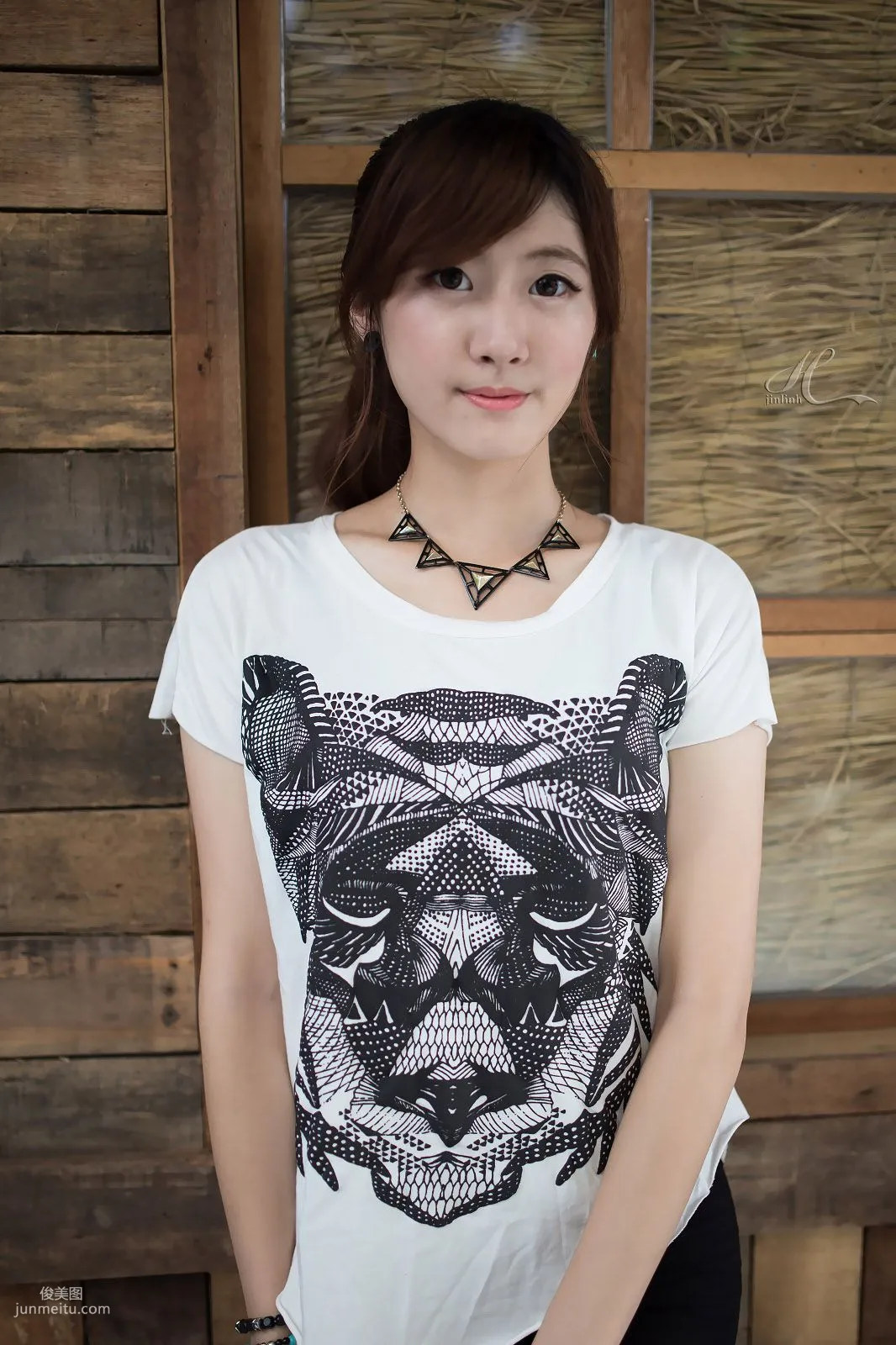 Taiwan Model Queena / Lin Mojing, Park Outdoor Shoot Photo Set photo 21