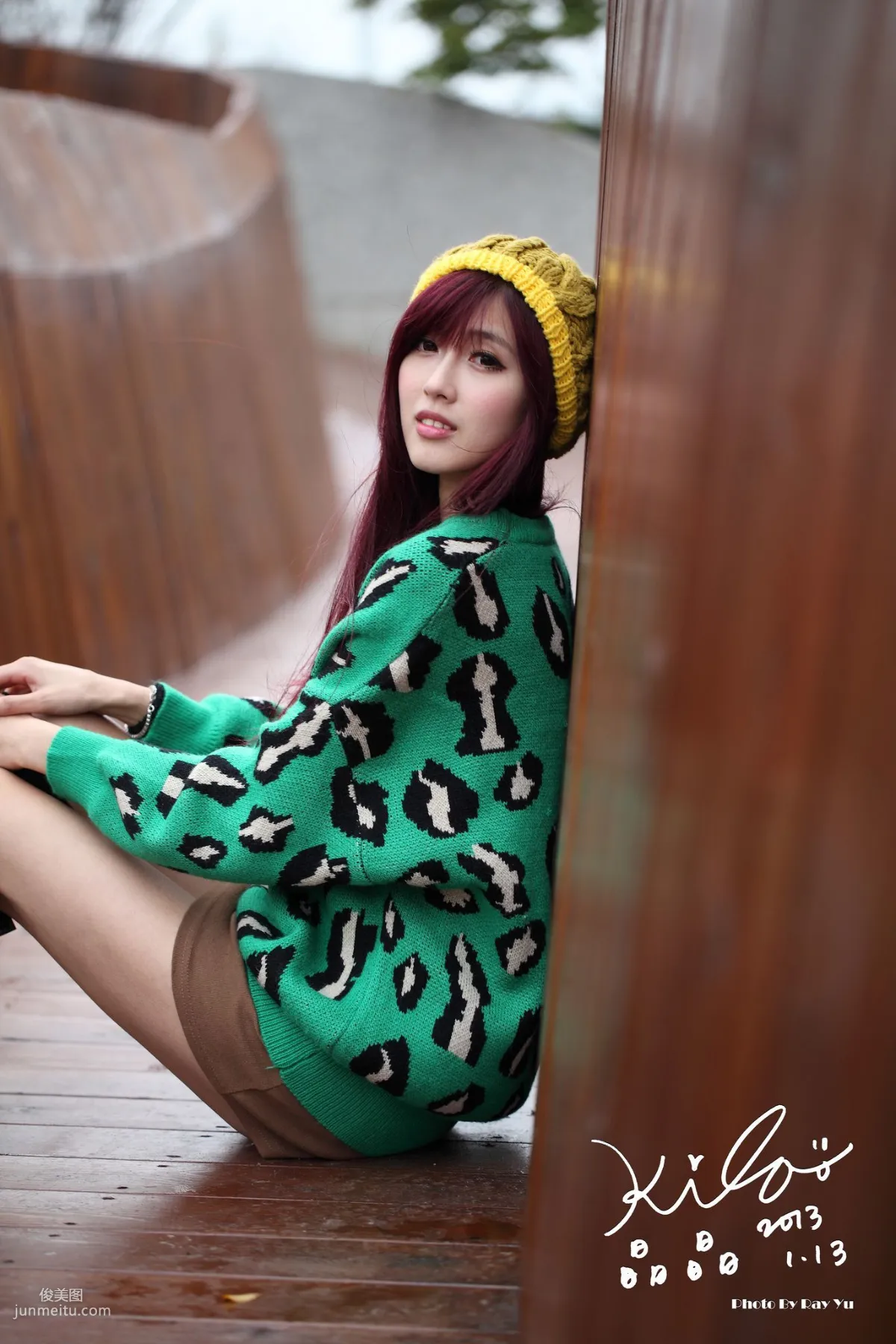 Taiwan Model Liao Tingling/Kila Jingjing, Green Long Coat + Long Boots, Street Snap Photo Set photo 45