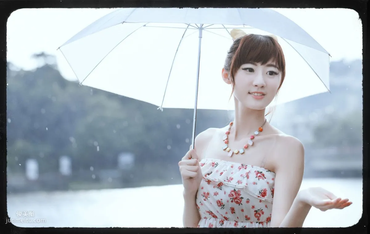 Taiwan Model Queena / Lin Mojing, Park Outdoor Shoot Photo Set photo 11