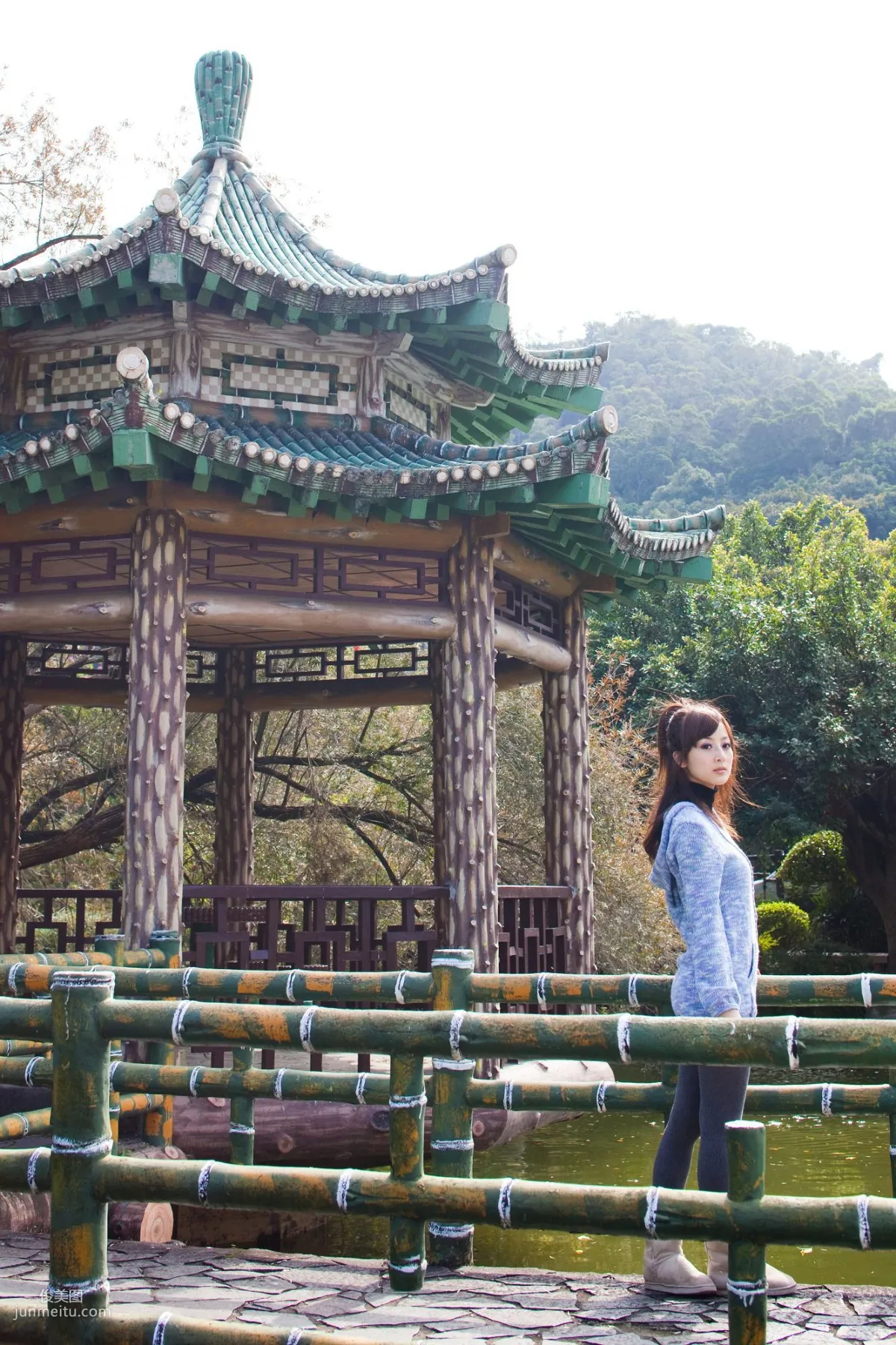 Mikako, Shuangxi Park + Indigenous Park Part I Photo Set photo 19