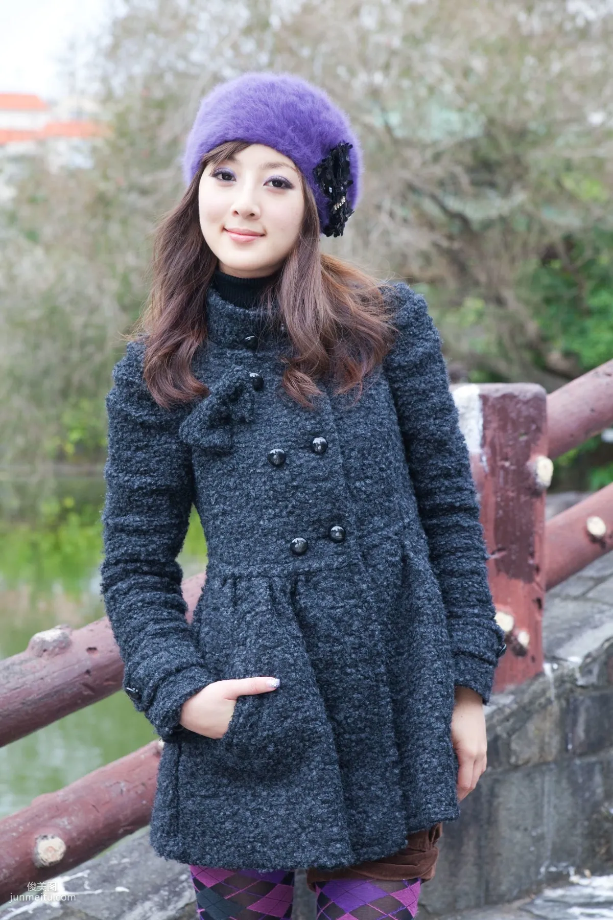 Mikako, Shuangxi Park + Indigenous Park Part I Photo Set photo 1