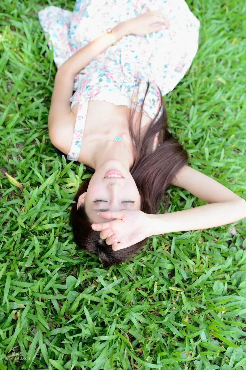 Kila Jingjing/Jin Yunqiao, Street Snap Suspender Dress Series Photo Set photo 7