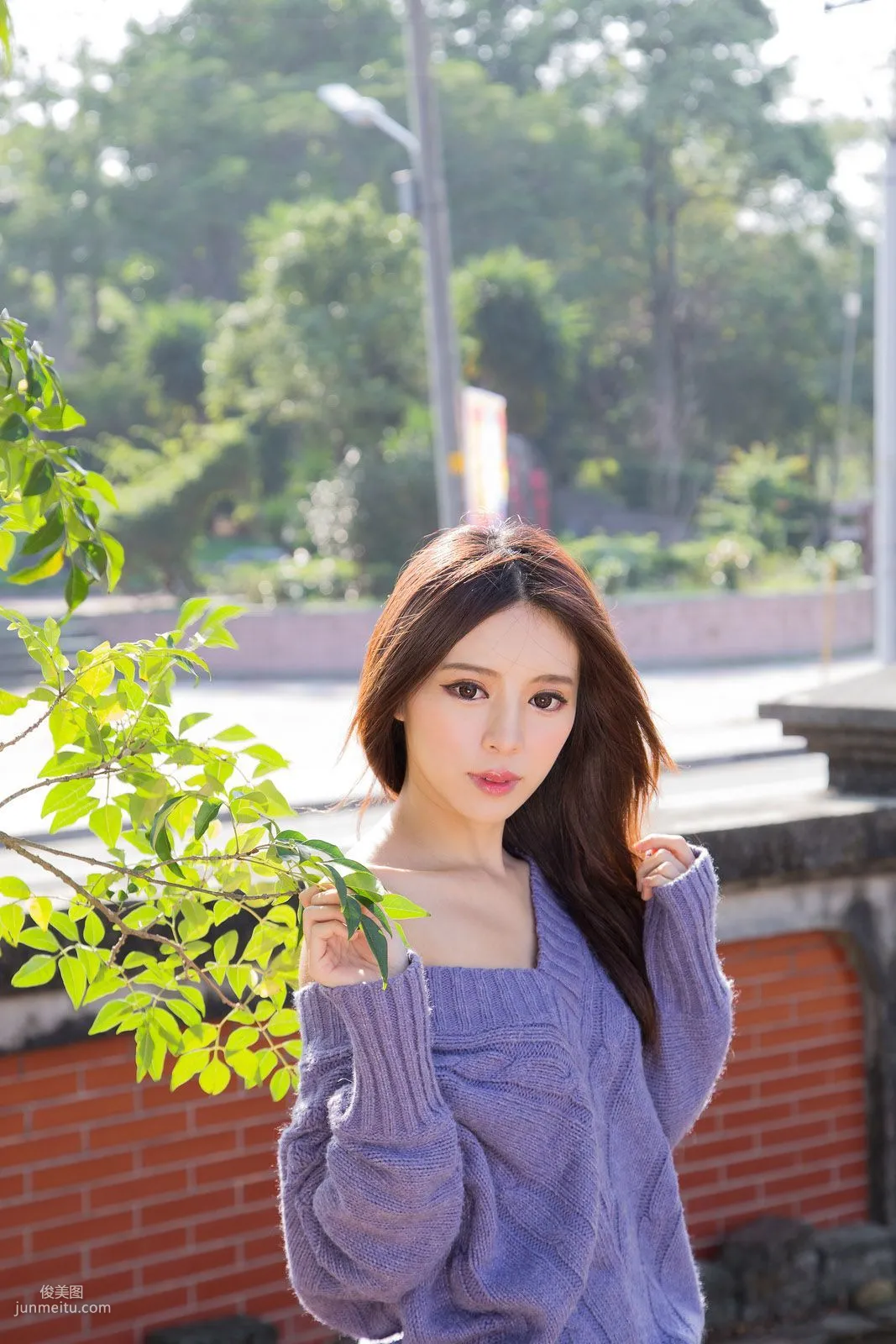 台灣女神張齊郡JULIE《踏青》寫真集 19