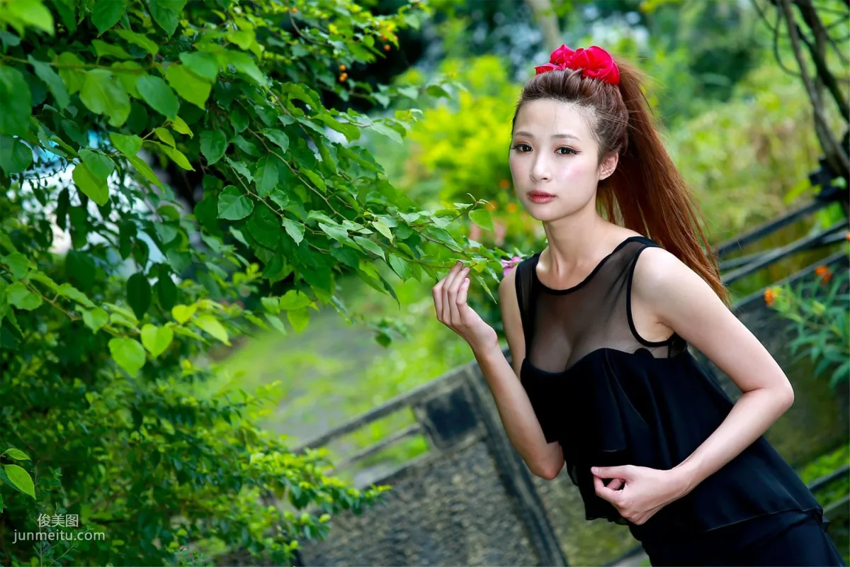 Taiwan Girl Lin Xiaoba 'Spring Outing Outdoor Shoot' Photo Set photo 19