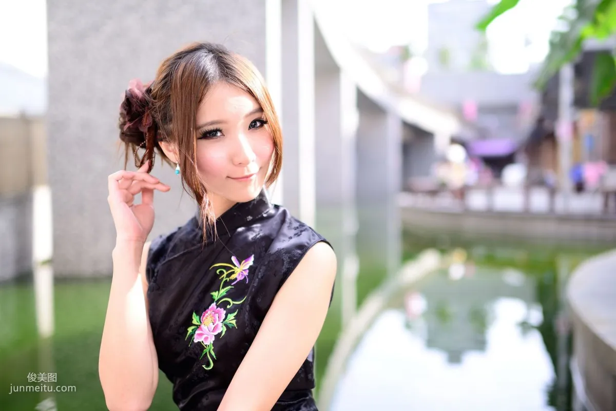 Taiwan Model A Bu, Red and Black Qipao Series Outdoor Shoot Photo Set photo 41