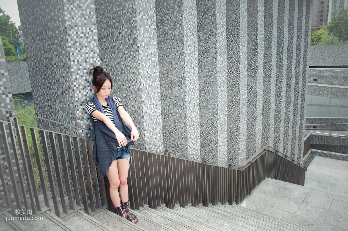 Zhang Kaijie, Yonghe No.4 Park Outdoor Shoot Photo Set photo 45