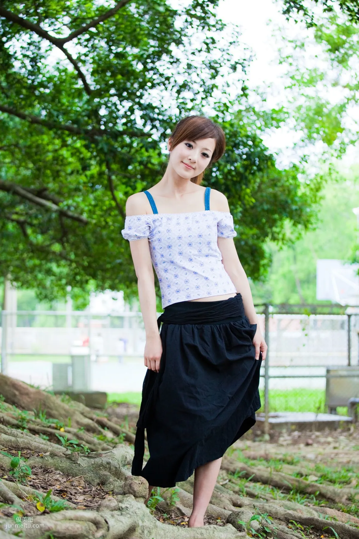 Zhang Kaijie/Mikako 'Zhongxing New Village Outdoor Shoot' Photo Set photo 60