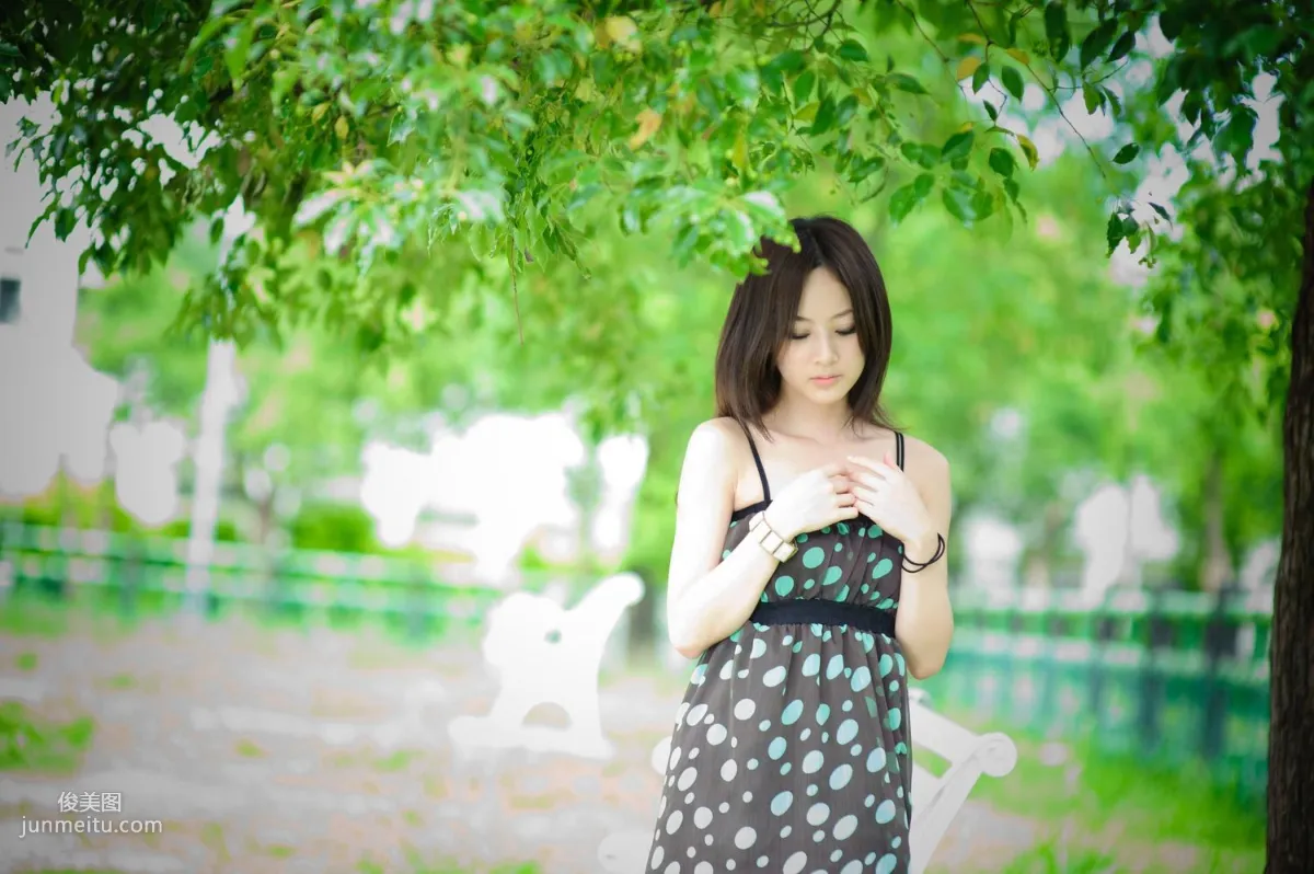 Zhang Kaijie, Yonghe No.4 Park Outdoor Shoot Photo Set photo 10