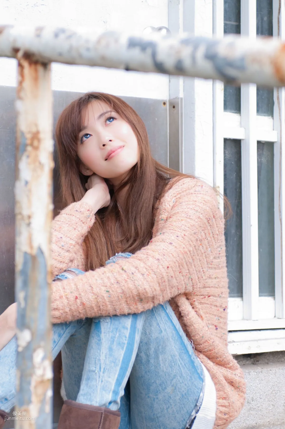 Liao Tingling/Kila Jingjing, Denim and Beautiful Legs Series Pictures, Photo Set Collection photo 11