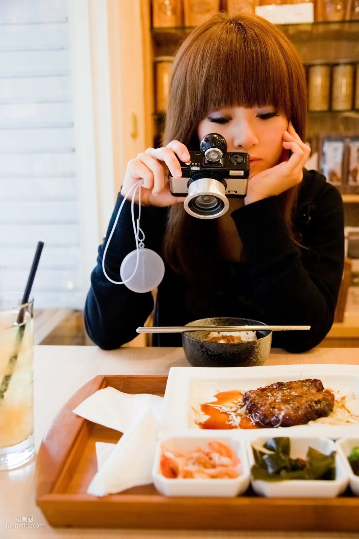 Mikako/张允霏《果子在果子咖啡》写真集7