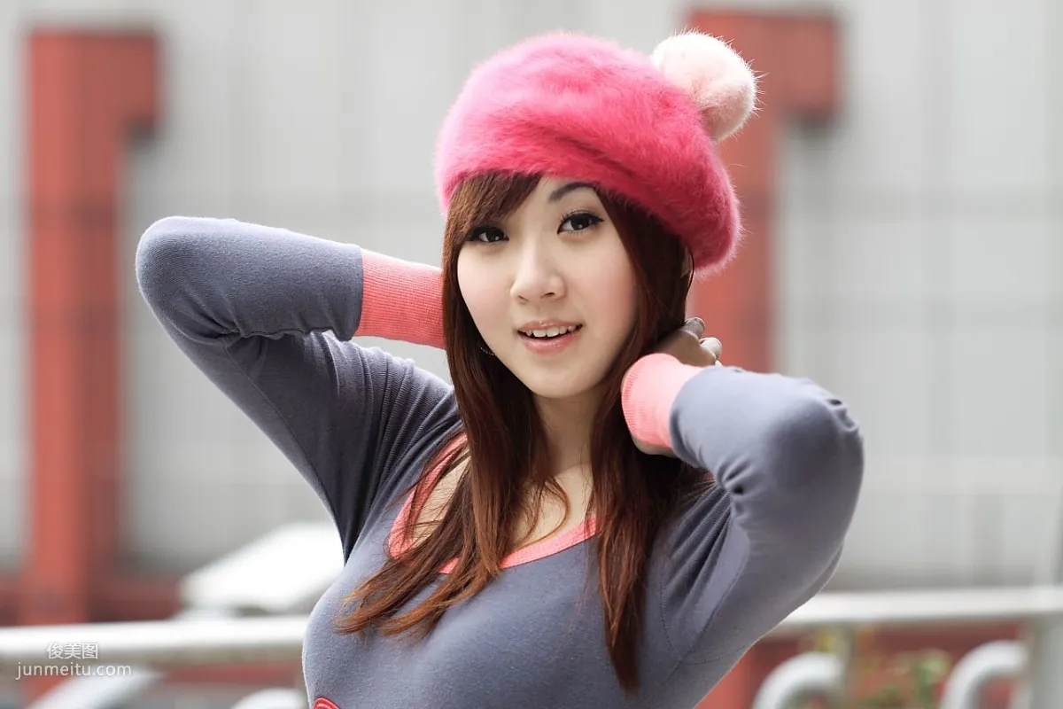 Taiwan Pure Beauty Angel, Black Stockings Street Snap Photos Collection photo 11