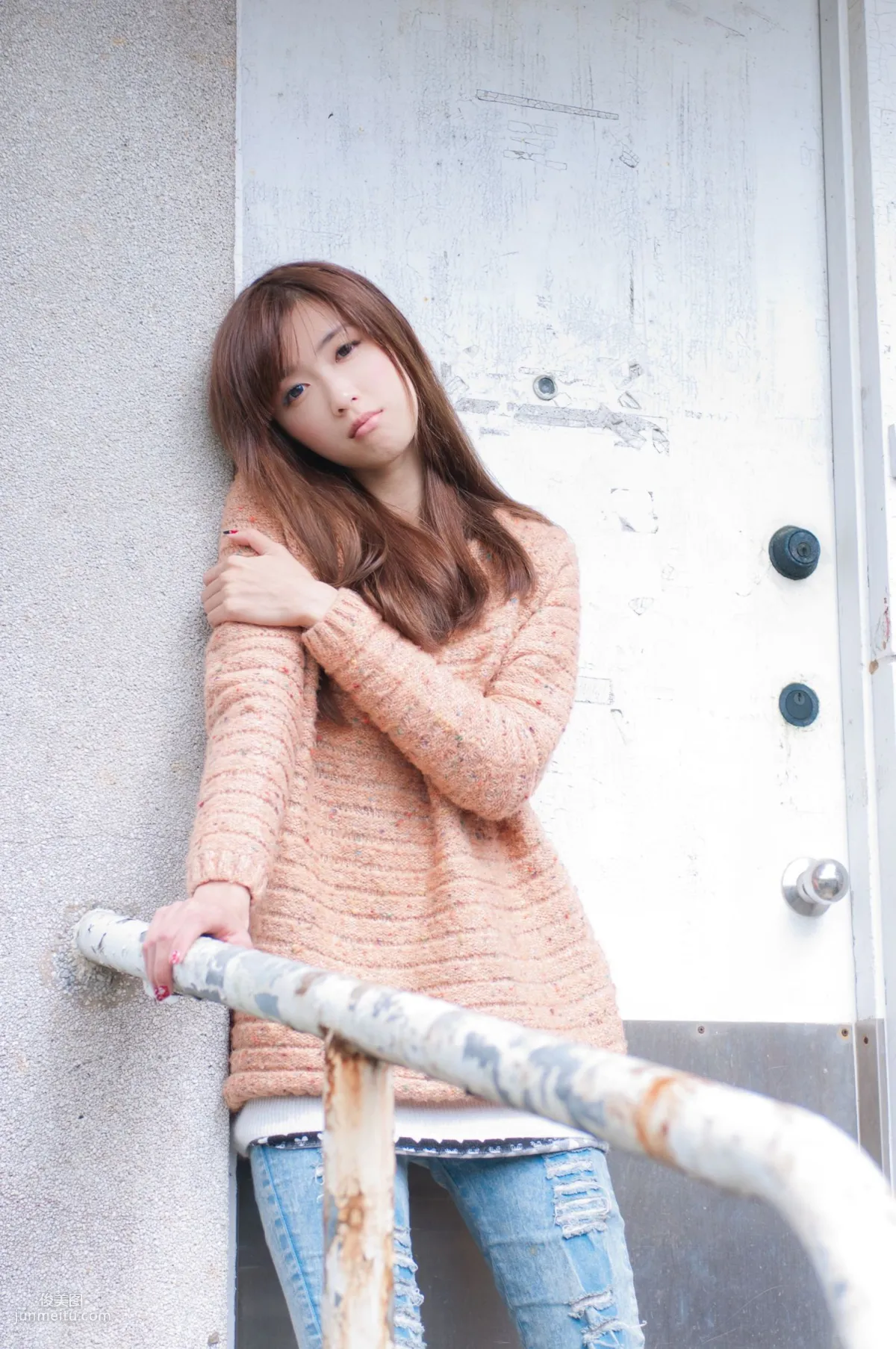 Liao Tingling/Kila Jingjing, Denim and Beautiful Legs Series Pictures, Photo Set Collection photo 10
