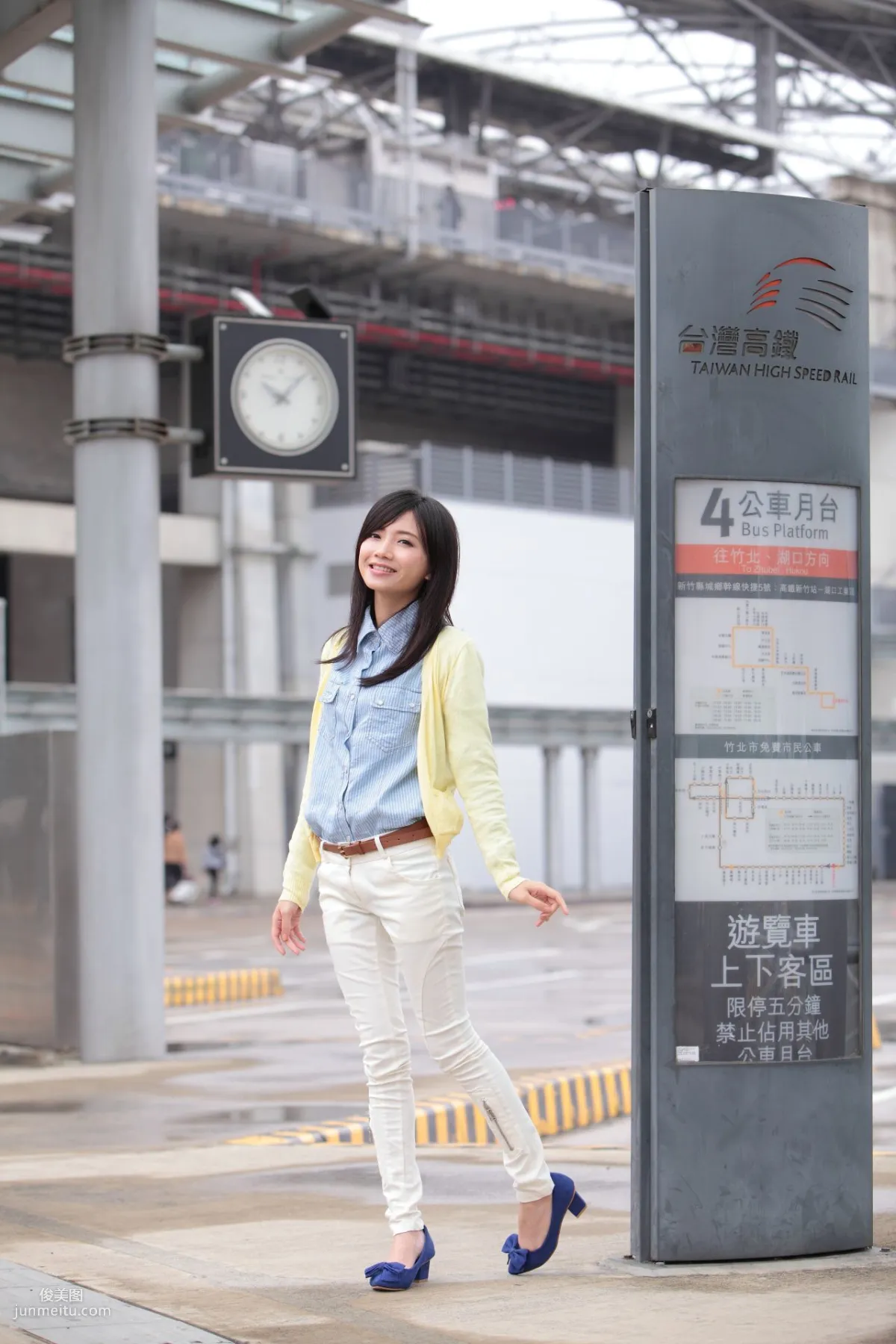 可艾Keai《台灣清純妹子街拍》寫真集 41