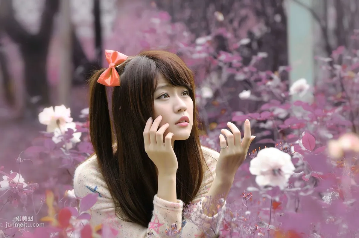Taiwan Beauty Qiu Yuxuan White, Campus Outdoor Shoot Photo Set photo 26