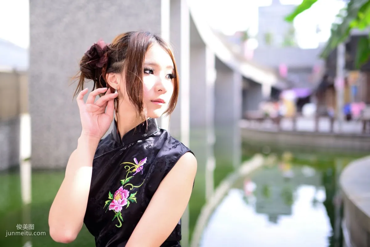Taiwan Model A Bu, Red and Black Qipao Series Outdoor Shoot Photo Set photo 42