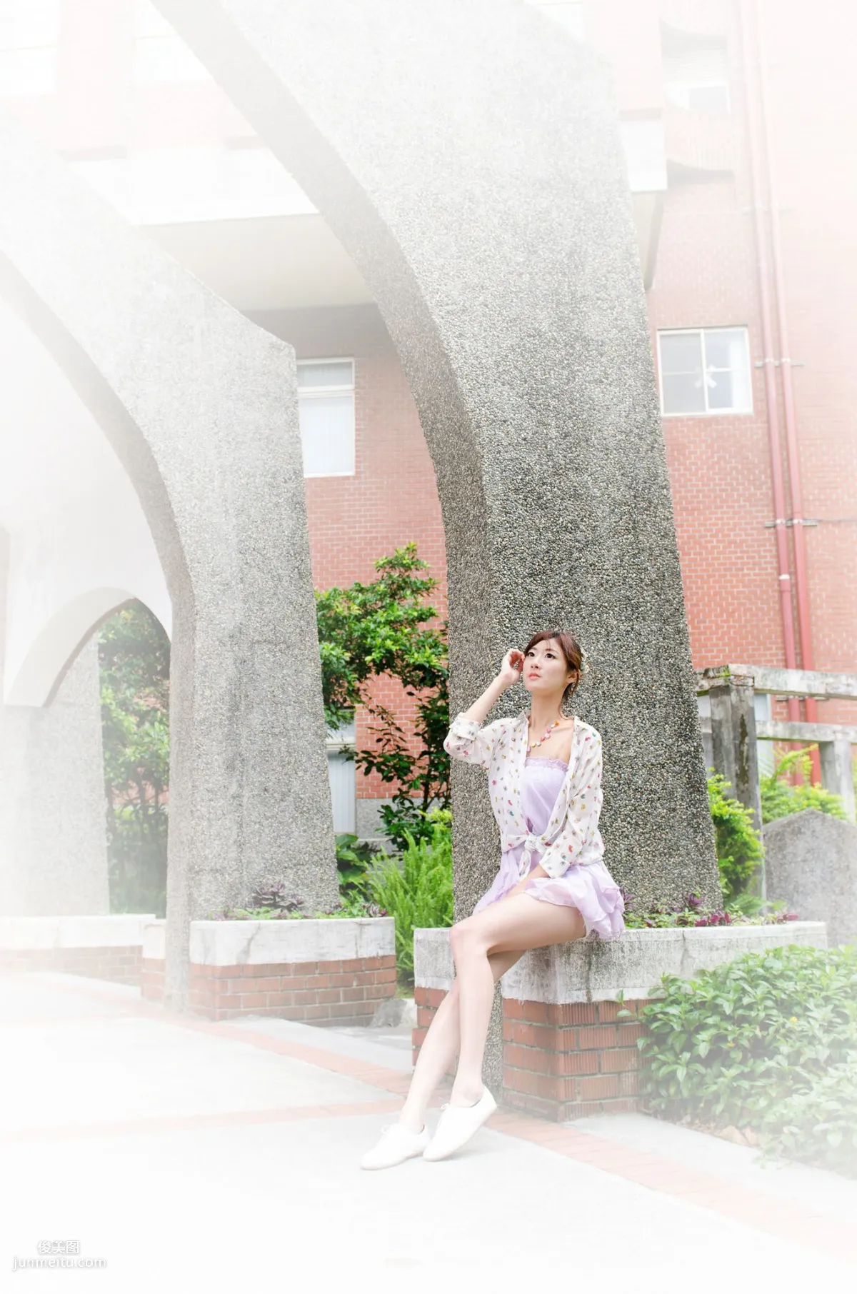 Taiwan Model Queena / Lin Mojing, Park Outdoor Shoot Photo Set photo 48