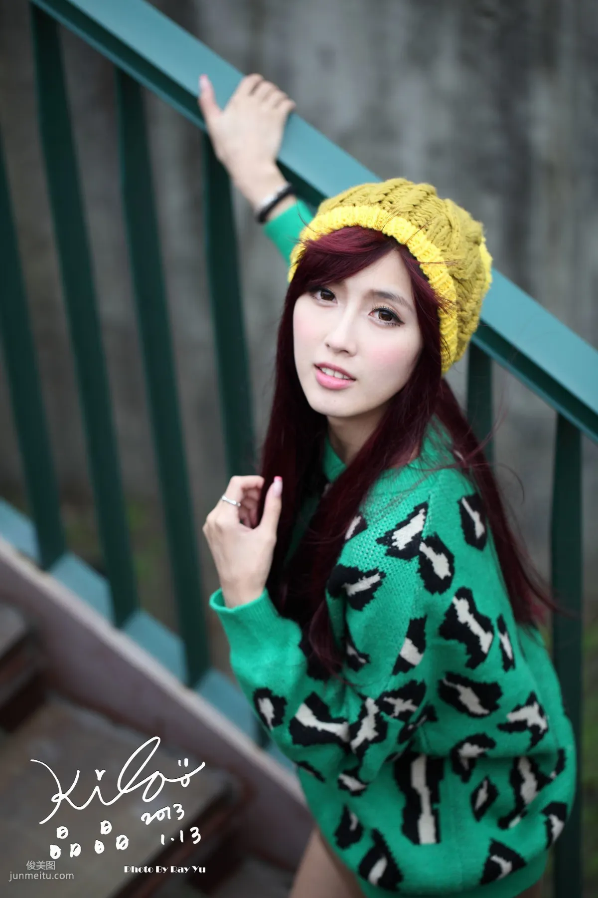 Taiwan Model Liao Tingling/Kila Jingjing, Green Long Coat + Long Boots, Street Snap Photo Set photo 23
