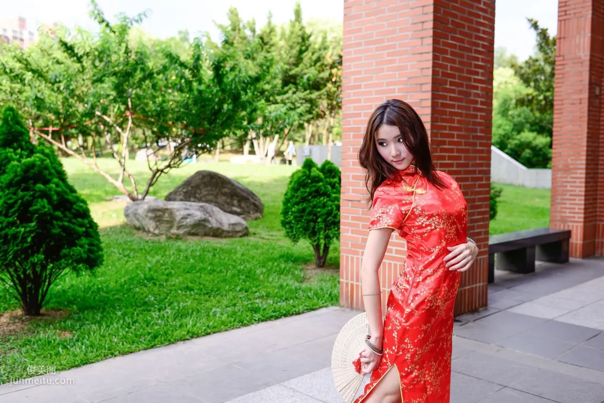 Taiwan Model A Bu, Red and Black Qipao Series Outdoor Shoot Photo Set photo 69