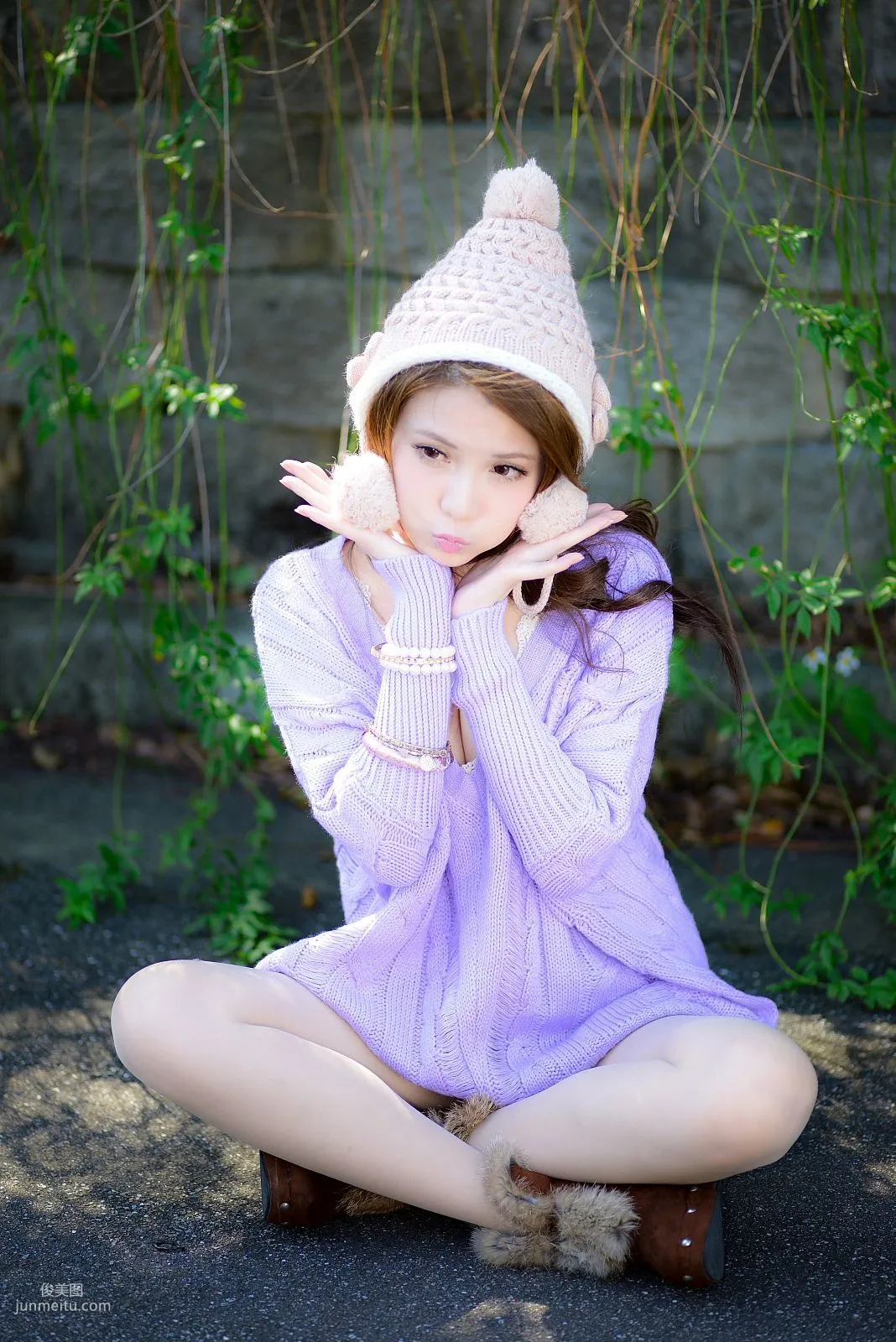 Taiwan Beauty Xu Ruiyu 'Blackie's Beauty Outsider Outdoor Photos' Photo Set Collection photo 38