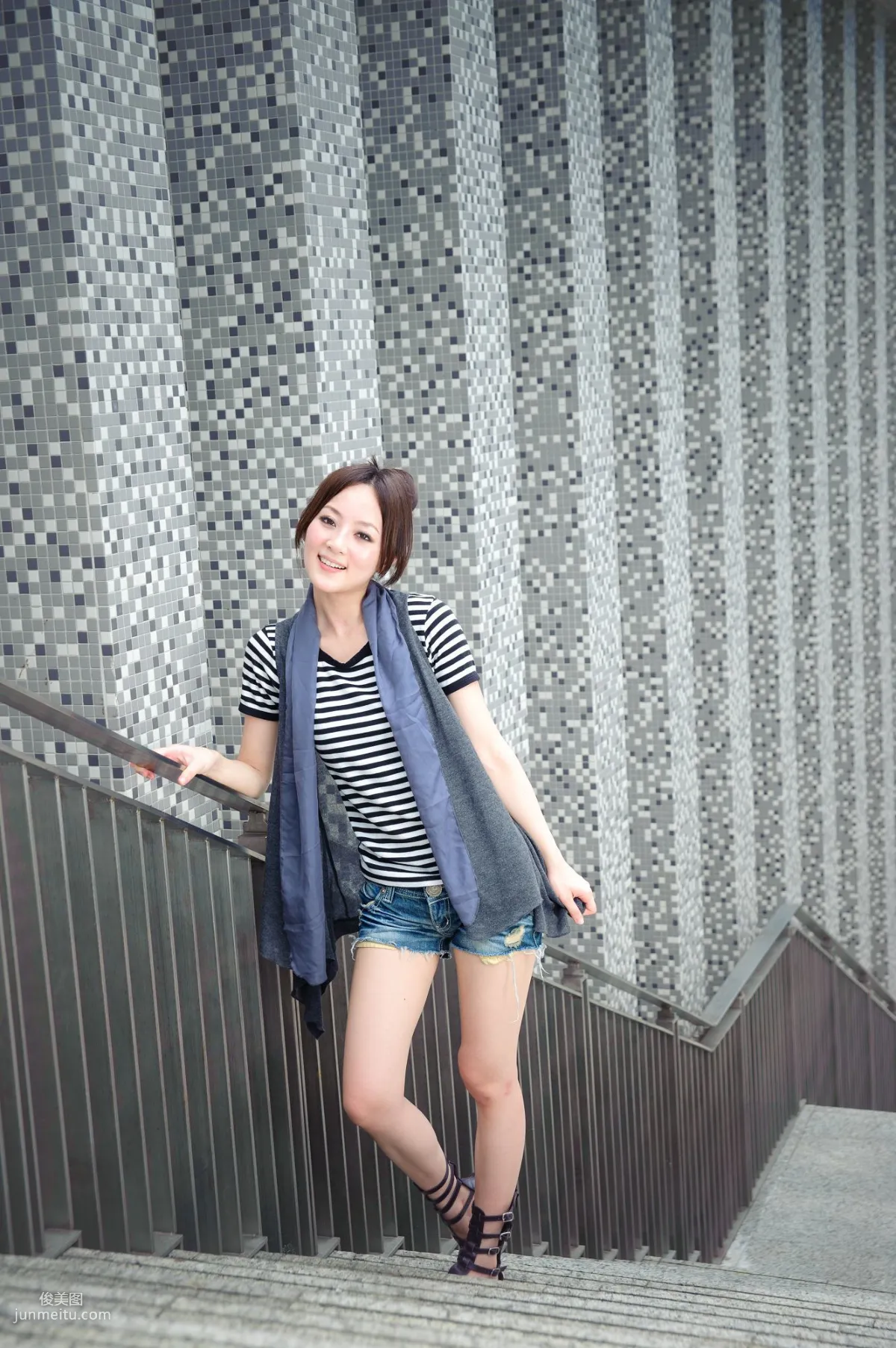 Zhang Kaijie, Yonghe No.4 Park Outdoor Shoot Photo Set photo 42