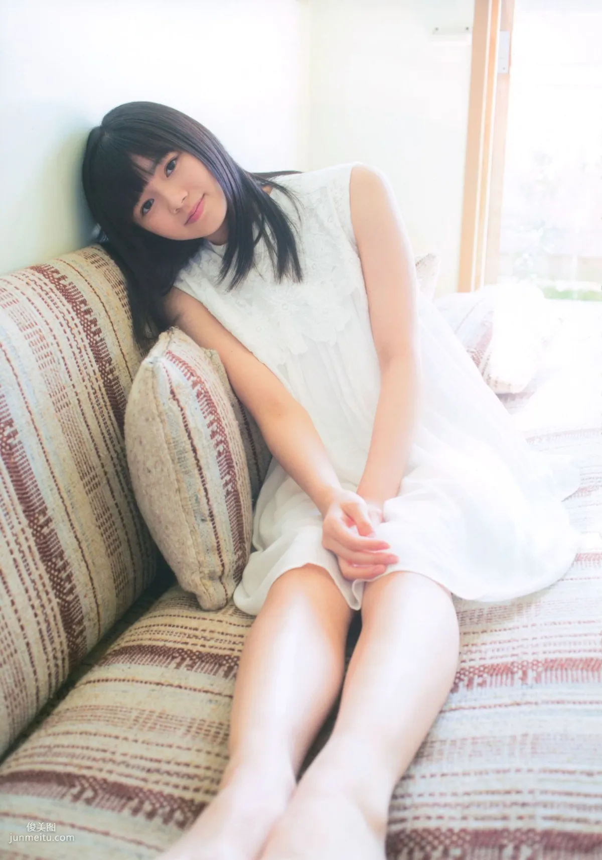 浜浦彩乃《Kobushi Factory 浜浦彩乃》 [PB写真集] 9