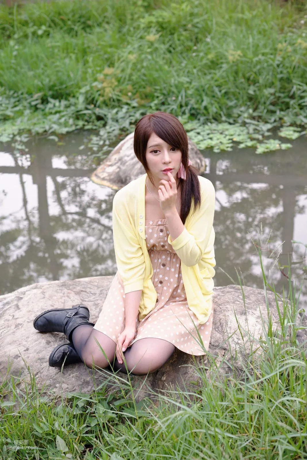 台灣女神張齊郡JULIE《踏青》寫真集 63
