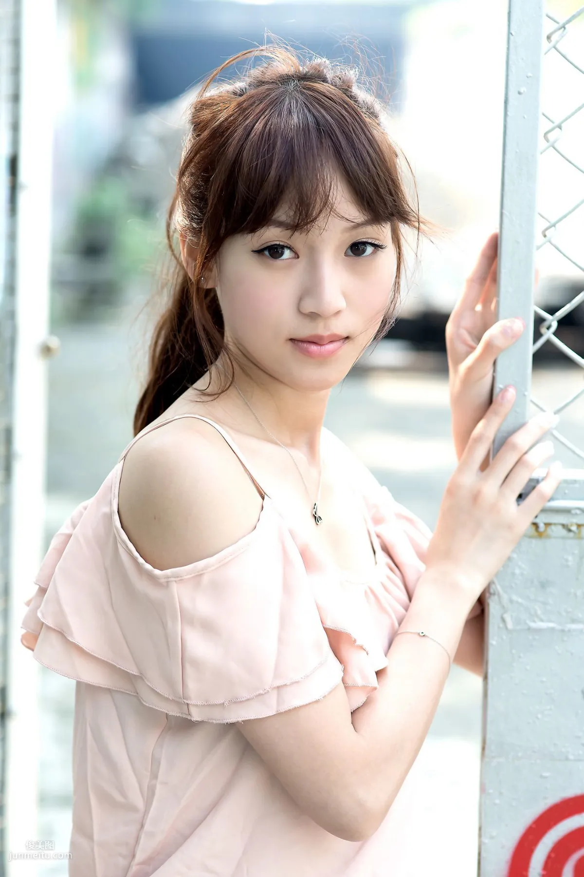 Taiwan Model Ariel, Pure and Cute Outdoor Shoot Photo Set photo 2