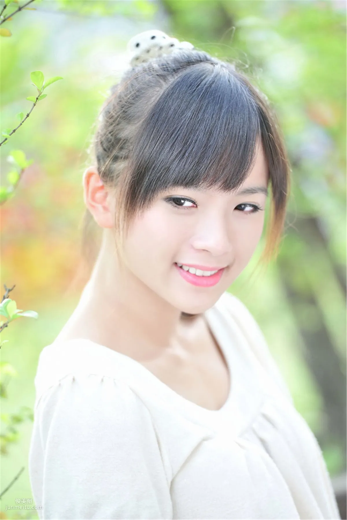 Taiwan Beautiful Girl Xiao Jing (Yu Chengjing), Yat-Sen Park Outdoor Shoot Photo Set photo 5