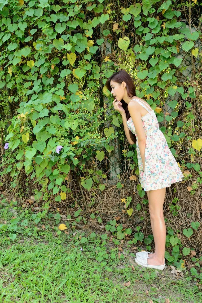 Kila Jingjing/Jin Yunqiao, Street Snap Suspender Dress Series Photo Set photo 22