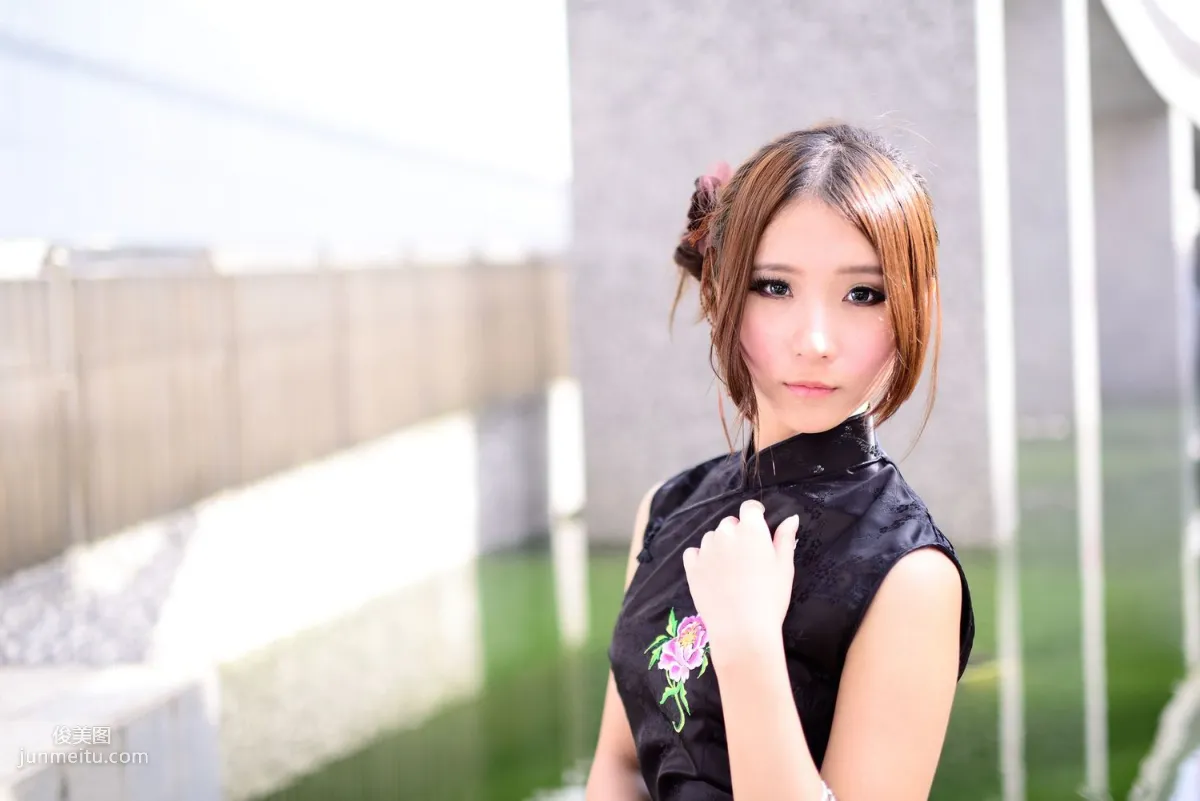 Taiwan Model A Bu, Red and Black Qipao Series Outdoor Shoot Photo Set photo 44