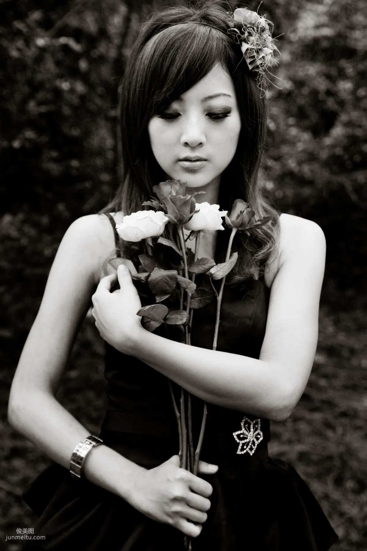 Mikako/Zhang Kaijie White Waltz x Black Obsession Yangmingshan Zhuzihu Outdoor Shoot Photo Set photo 87