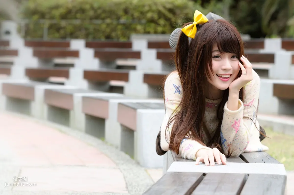 Taiwan Beauty Qiu Yuxuan White, Campus Outdoor Shoot Photo Set photo 23