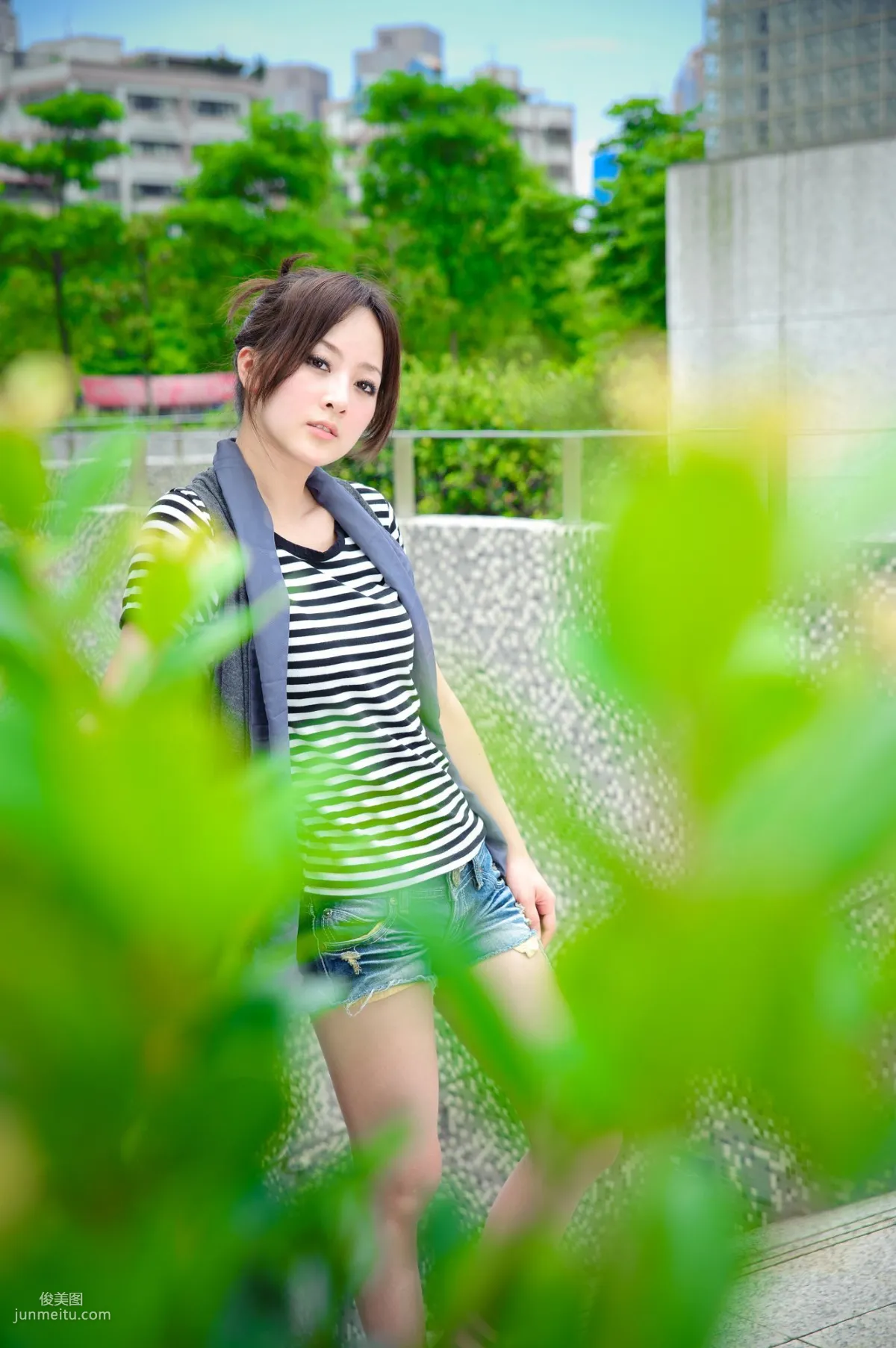 Zhang Kaijie, Yonghe No.4 Park Outdoor Shoot Photo Set photo 48