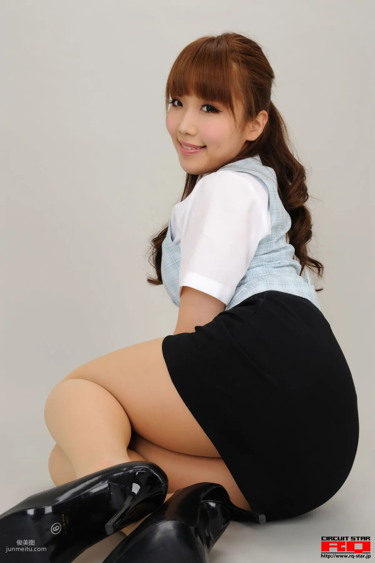 [RQ-STAR] NO.00509 如月くるみ Office Lady 職業裝系列 寫真集 44