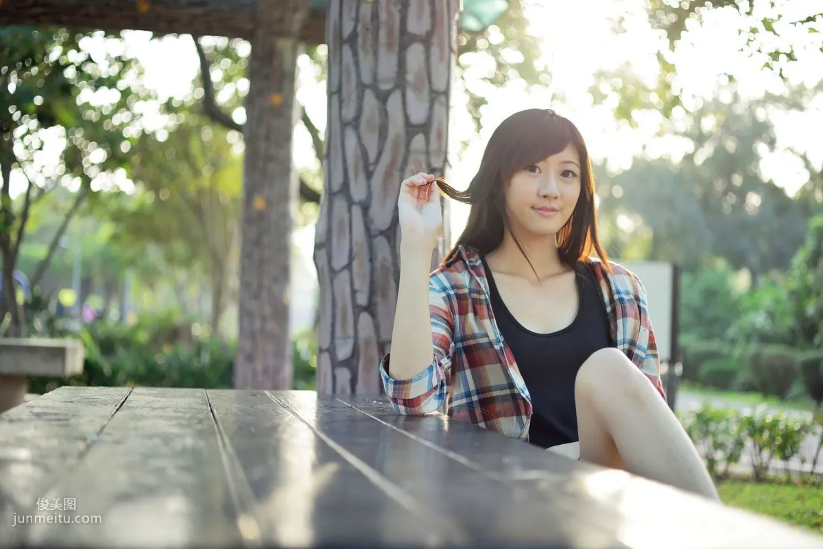 Taiwan Beauty Lin Mojing/Queena 'Junior Schoolmate Era' Photo Set photo 36
