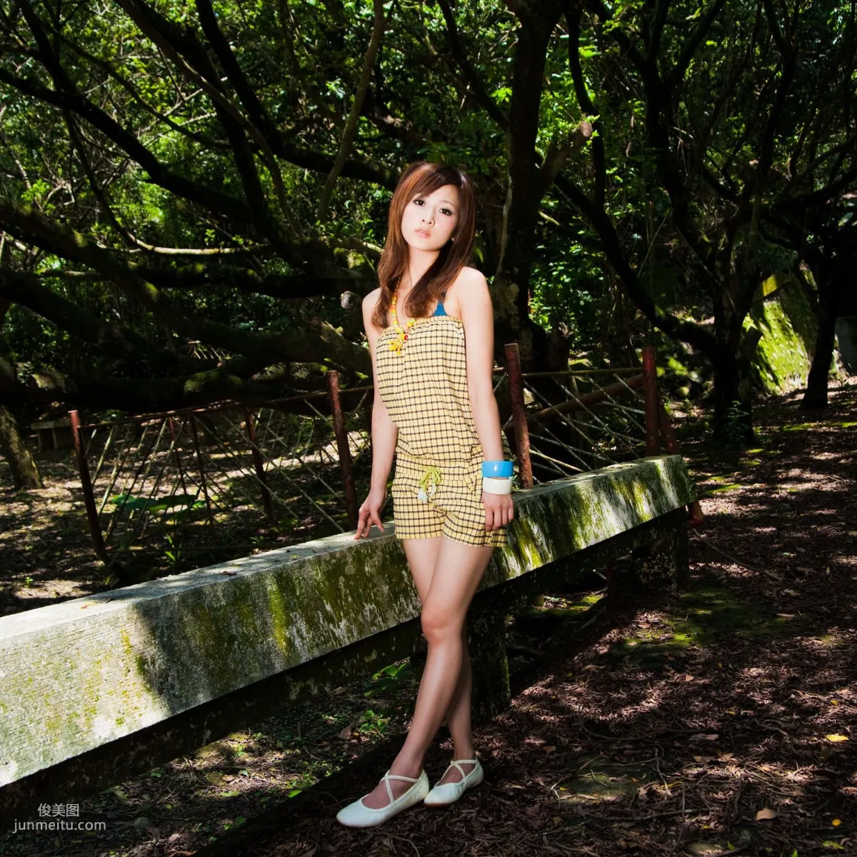 Zhang Kaijie/Mikako 'Zhongxing New Village Outdoor Shoot' Photo Set photo 49