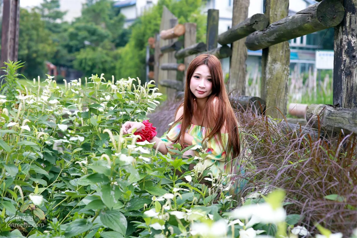 Taiwan Girl Lin Xiaoba 'Spring Outing Outdoor Shoot' Photo Set photo 2