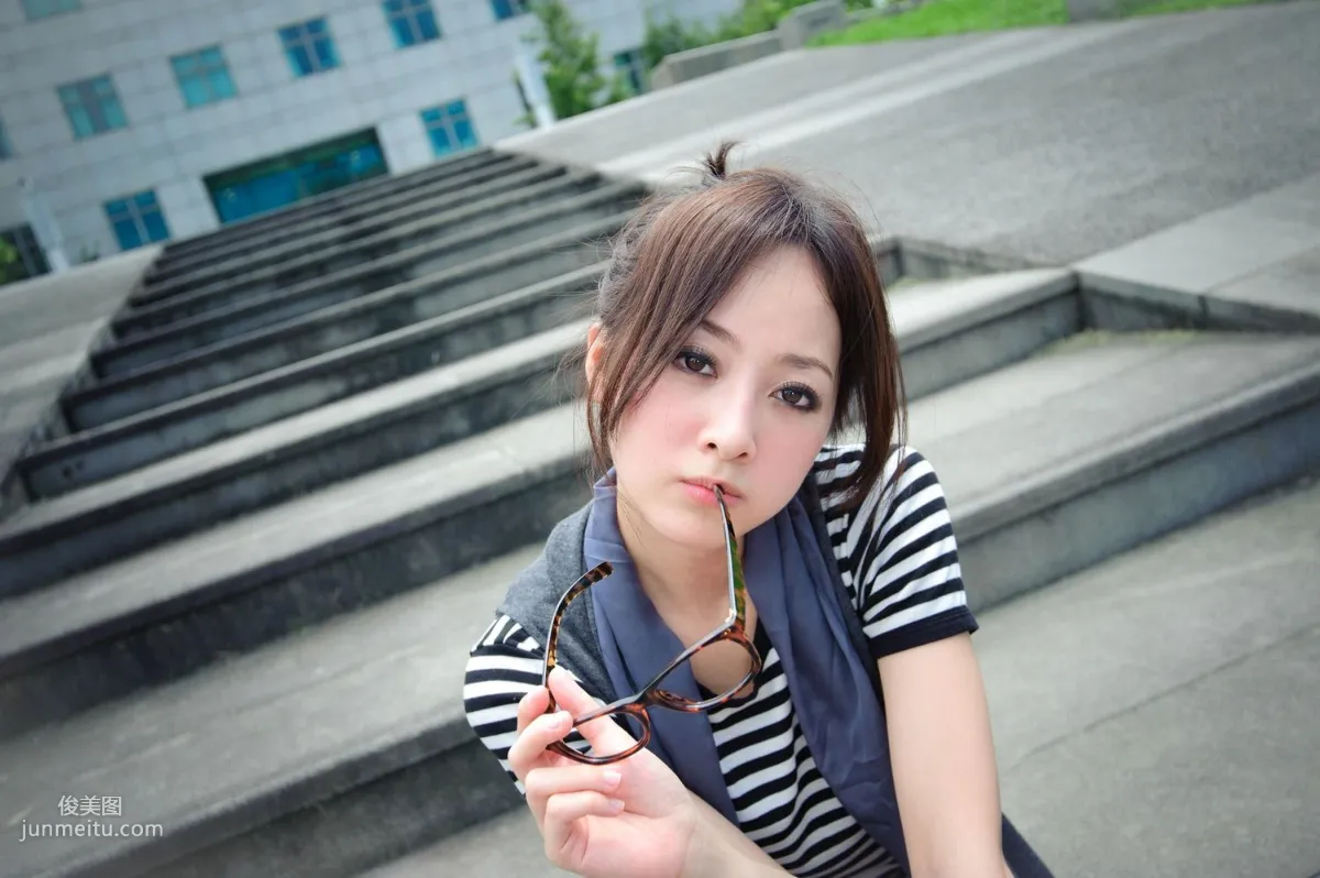Zhang Kaijie, Yonghe No.4 Park Outdoor Shoot Photo Set photo 40
